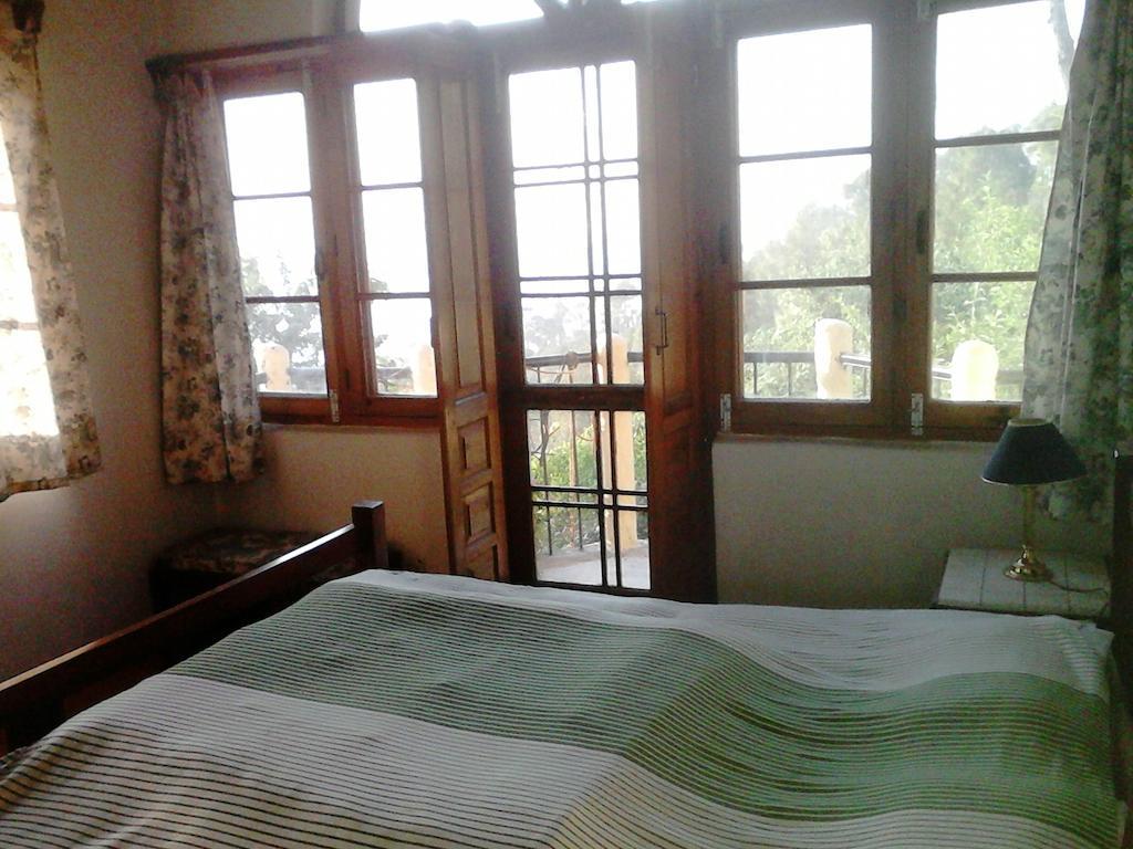 Cosmos Himalayan Villas Ranikhet Room photo